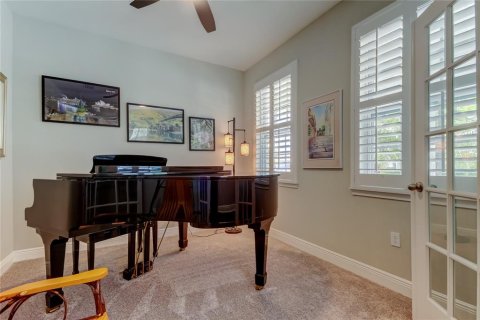 House in Odessa, Florida 4 bedrooms, 252.42 sq.m. № 1654666 - photo 5