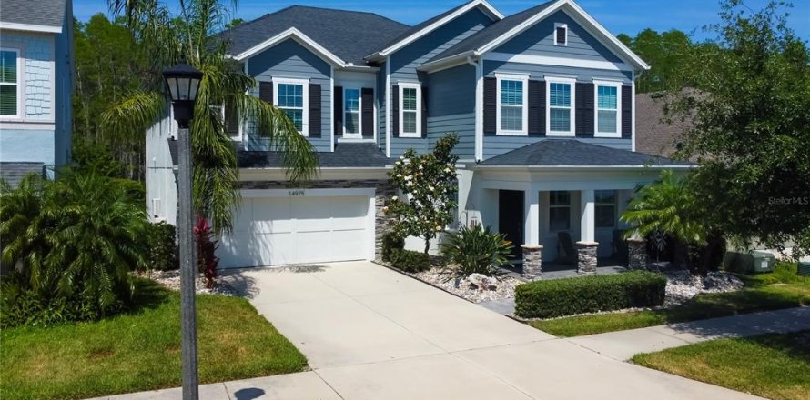 House in Odessa, Florida 4 bedrooms, 252.42 sq.m. № 1654666