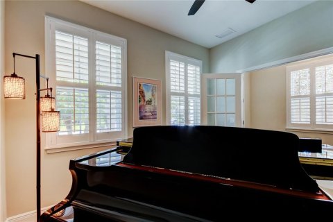 House in Odessa, Florida 4 bedrooms, 252.42 sq.m. № 1654666 - photo 6
