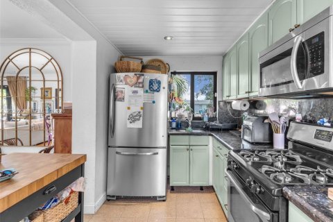 Villa ou maison à vendre à Miami, Floride: 3 chambres, 113.34 m2 № 2084241 - photo 10