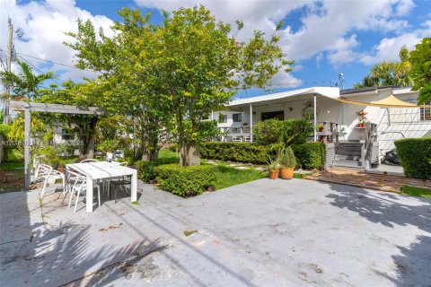 Villa ou maison à vendre à Miami, Floride: 3 chambres, 113.34 m2 № 2084241 - photo 24