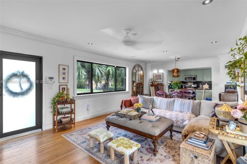 Villa ou maison à vendre à Miami, Floride: 3 chambres, 113.34 m2 № 2084241 - photo 5