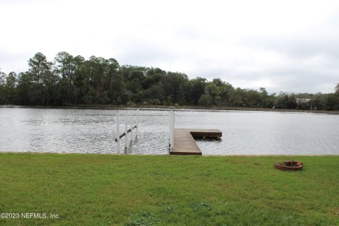House in Jacksonville, Florida 2 bedrooms, 97.92 sq.m. № 847784 - photo 1