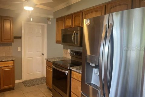 Villa ou maison à louer à Sarasota, Floride: 3 chambres, 134.71 m2 № 2419362 - photo 6