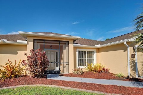 Villa ou maison à vendre à North Port, Floride: 4 chambres, 242.75 m2 № 2109790 - photo 4