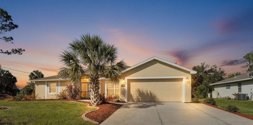 Villa ou maison à North Port, Floride 4 chambres, 242.75 m2 № 2109790