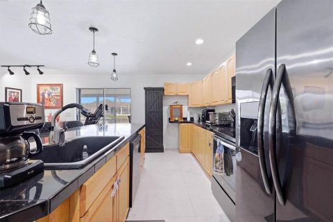 Villa ou maison à vendre à Port Charlotte, Floride: 3 chambres, 171.13 m2 № 2266978 - photo 17