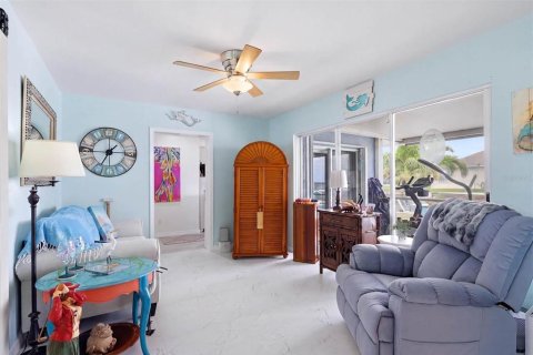 Villa ou maison à vendre à Port Charlotte, Floride: 3 chambres, 171.13 m2 № 2266978 - photo 19