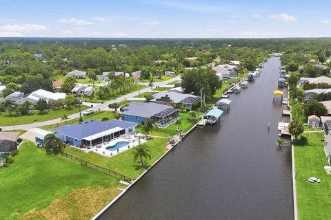 Villa ou maison à vendre à Port Charlotte, Floride: 3 chambres, 171.13 m2 № 2266978 - photo 6