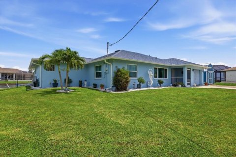 Villa ou maison à vendre à Port Charlotte, Floride: 3 chambres, 171.13 m2 № 2266978 - photo 11