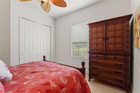 Casa en venta en Kissimmee, Florida, 4 dormitorios, 283.54 m2 № 1903835 - foto 25