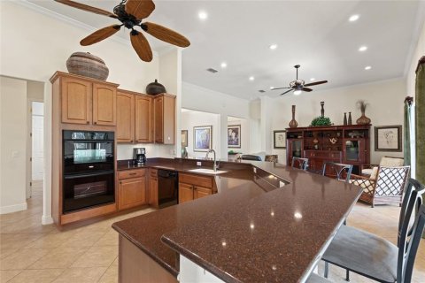 Casa en venta en Kissimmee, Florida, 4 dormitorios, 283.54 m2 № 1903835 - foto 11
