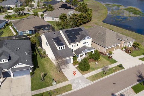 House in Apollo Beach, Florida 4 bedrooms, 299.24 sq.m. № 2205620 - photo 3