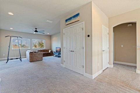 House in Apollo Beach, Florida 4 bedrooms, 299.24 sq.m. № 2205620 - photo 23