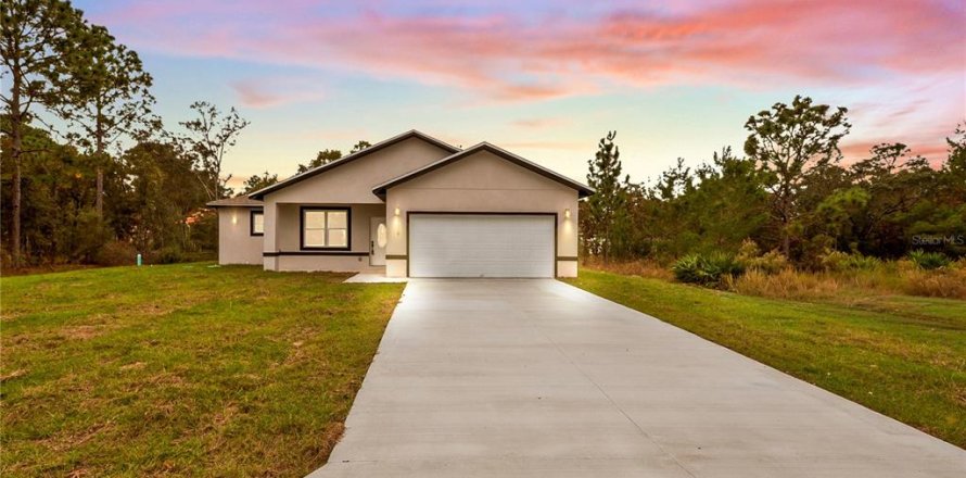 Villa ou maison à Dunnellon, Floride 4 chambres, 144.93 m2 № 2115773