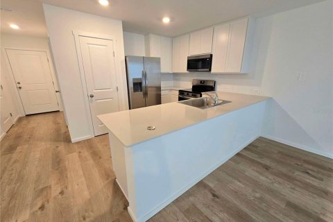 Touwnhouse à louer à Davenport, Floride: 3 chambres, 128.02 m2 № 2399329 - photo 3