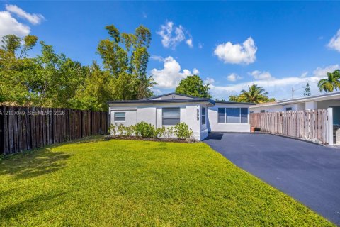 House in Fort Lauderdale, Florida 3 bedrooms, 132.29 sq.m. № 2426418 - photo 23