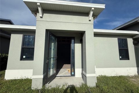 Propiedad comercial en alquiler en Sanford, Florida, 322.37 m2 № 1917313 - foto 1