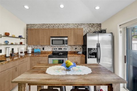 Townhouse in Pembroke Pines, Florida 3 bedrooms, 111.85 sq.m. № 1893494 - photo 22