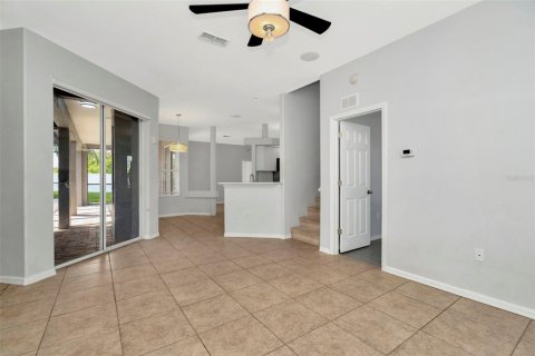 Casa en venta en Trinity, Florida, 5 dormitorios, 202.16 m2 № 1916567 - foto 12