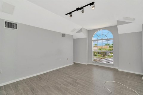 Casa en venta en Trinity, Florida, 5 dormitorios, 202.16 m2 № 1916567 - foto 28