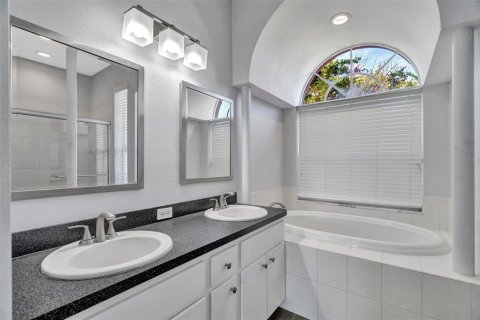 Casa en venta en Trinity, Florida, 5 dormitorios, 202.16 m2 № 1916567 - foto 18