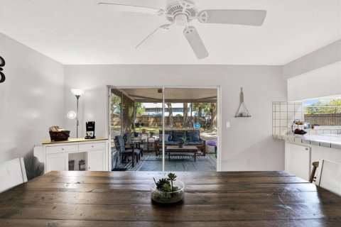House in Land O' Lakes, Florida 3 bedrooms, 138.61 sq.m. № 1772250 - photo 13