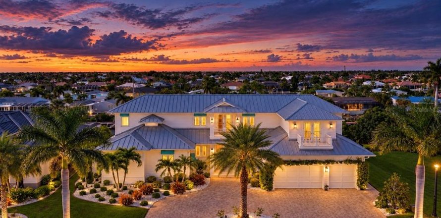 Villa ou maison à Punta Gorda, Floride 4 chambres, 362.32 m2 № 2421913