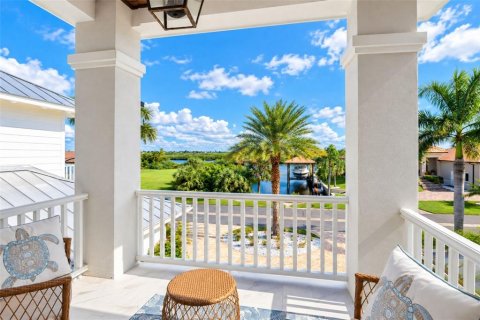 Villa ou maison à vendre à Punta Gorda, Floride: 4 chambres, 362.32 m2 № 2421913 - photo 30