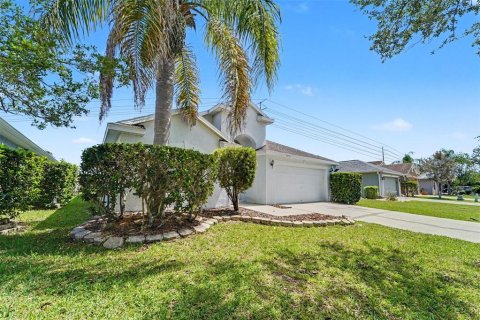 Casa en venta en Land O' Lakes, Florida, 4 dormitorios, 188.31 m2 № 2166882 - foto 2