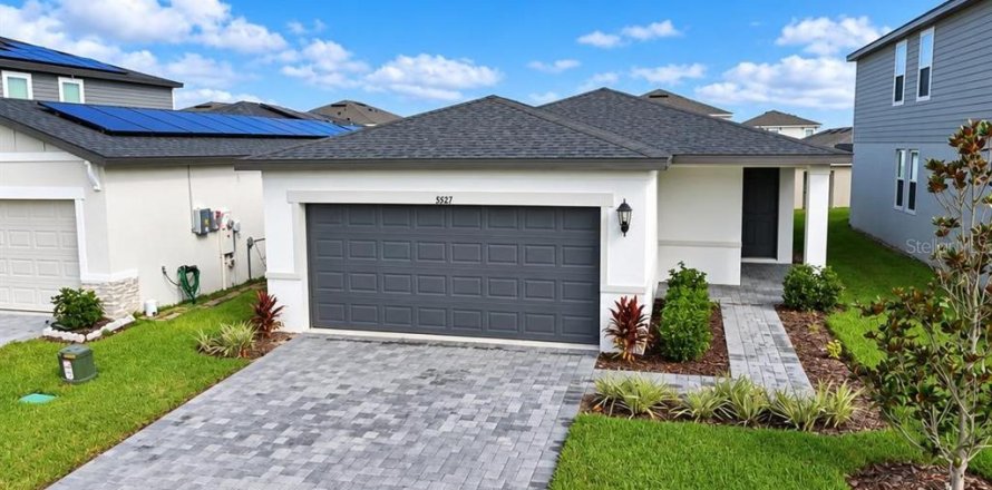Villa ou maison à Haines City, Floride 4 chambres, 149.29 m2 № 2424309