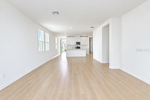 Villa ou maison à louer à Haines City, Floride: 4 chambres, 149.29 m2 № 2424309 - photo 6