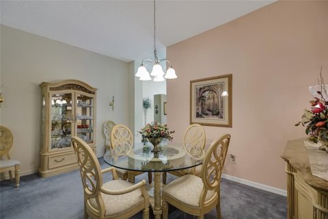 House in The Villages, Florida 3 bedrooms, 185.34 sq.m. № 1847473 - photo 23