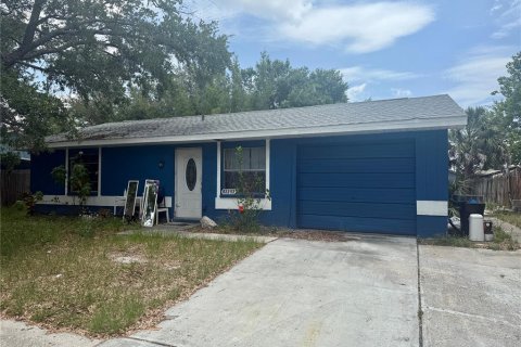 Casa en venta en Port Richey, Florida, 2 dormitorios, 69.12 m2 № 1918766 - foto 1