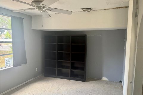 Casa en venta en Port Richey, Florida, 2 dormitorios, 69.12 m2 № 1918766 - foto 10