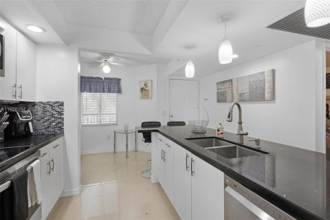 Condominio en venta en Pembroke Pines, Florida, 2 dormitorios, 105.63 m2 № 2091072 - foto 22