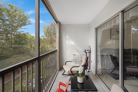 Condominio en venta en Pembroke Pines, Florida, 2 dormitorios, 105.63 m2 № 2091072 - foto 29