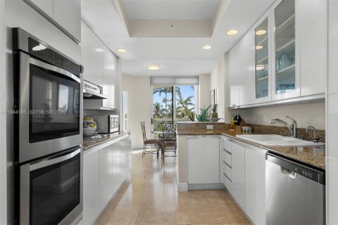 Copropriété à vendre à Aventura, Floride: 3 chambres, 244.33 m2 № 2001326 - photo 8