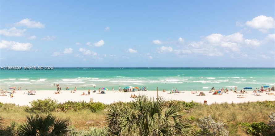 Кондоминиум с 1 спальней в Майами-Бич, Флорида № 1986674