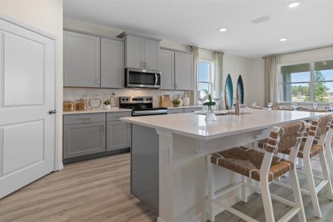 House in Ormond Beach, Florida 4 bedrooms, 188.96 sq.m. № 1829941 - photo 6