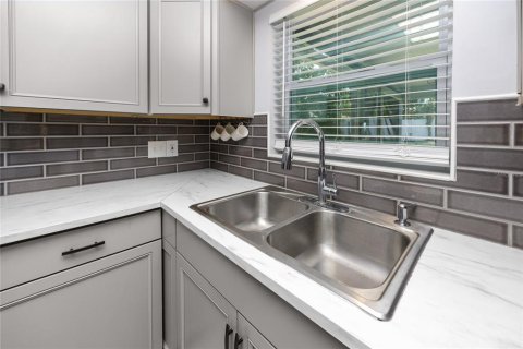 House in Clearwater, Florida 2 bedrooms, 105.91 sq.m. № 1685082 - photo 13