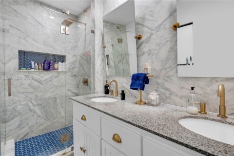 Купить виллу или дом в Майами, Флорида 3 спальни, 124.49м2, № 2026401 - фото 29