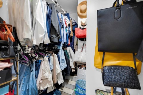 Купить виллу или дом в Майами, Флорида 3 спальни, 124.49м2, № 2026401 - фото 30