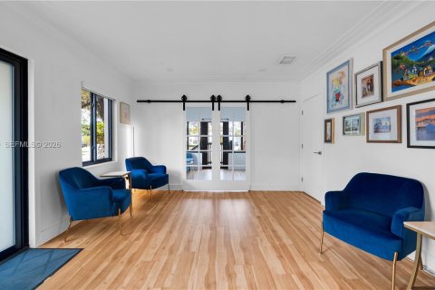 Купить виллу или дом в Майами, Флорида 3 спальни, 124.49м2, № 2026401 - фото 6