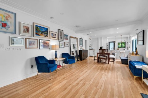 Купить виллу или дом в Майами, Флорида 3 спальни, 124.49м2, № 2026401 - фото 15