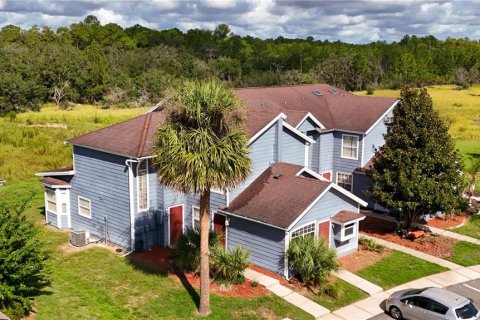Townhouse in Davenport, Florida 3 bedrooms, 126.72 sq.m. № 2377854 - photo 2