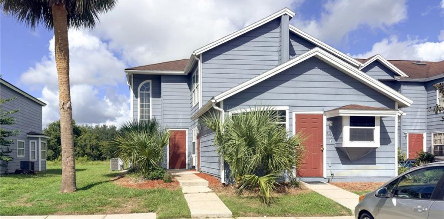 Townhouse in Davenport, Florida 3 bedrooms, 126.72 sq.m. № 2377854