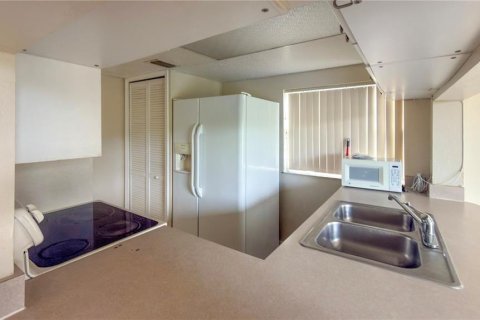 Townhouse in Davenport, Florida 3 bedrooms, 126.72 sq.m. № 2377854 - photo 5