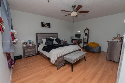 Condominio en venta en Miami, Florida, 2 dormitorios, 113.53 m2 № 1959972 - foto 11