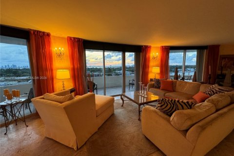 Condominio en venta en Miami Beach, Florida, 4 dormitorios, 252.69 m2 № 1980072 - foto 7